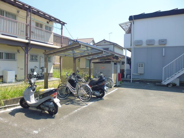 アスカハイムの駐車場