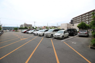 【駐車場】
