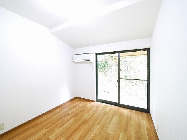 コーポ　エムワンの居間・リビング