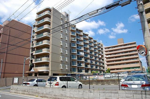 ハイツ新大宮の外観|分譲らしいしっかりした外観です