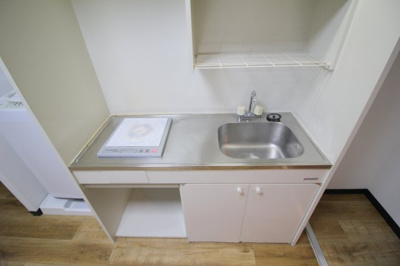 【キッチン】 | ラ・サルビア桜塚 | 別室の写真使用
