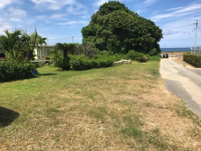 【前面道路含む現地写真】 | 沖縄県南城市知念字久手堅　売地