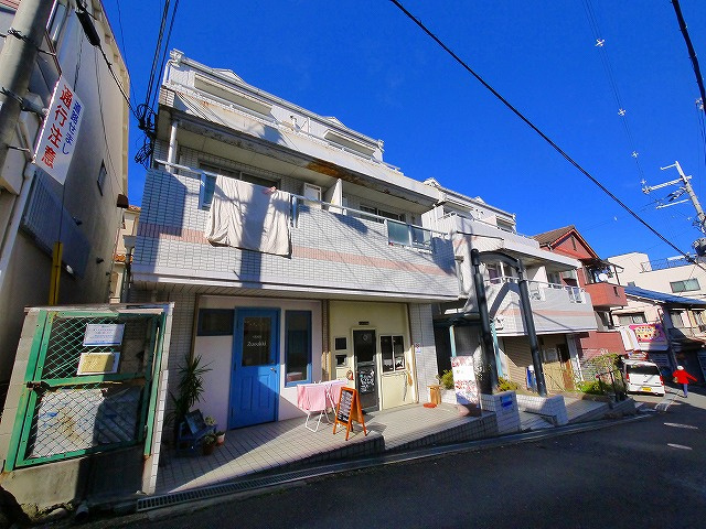 シティパレス21学園前（店舗）の外観