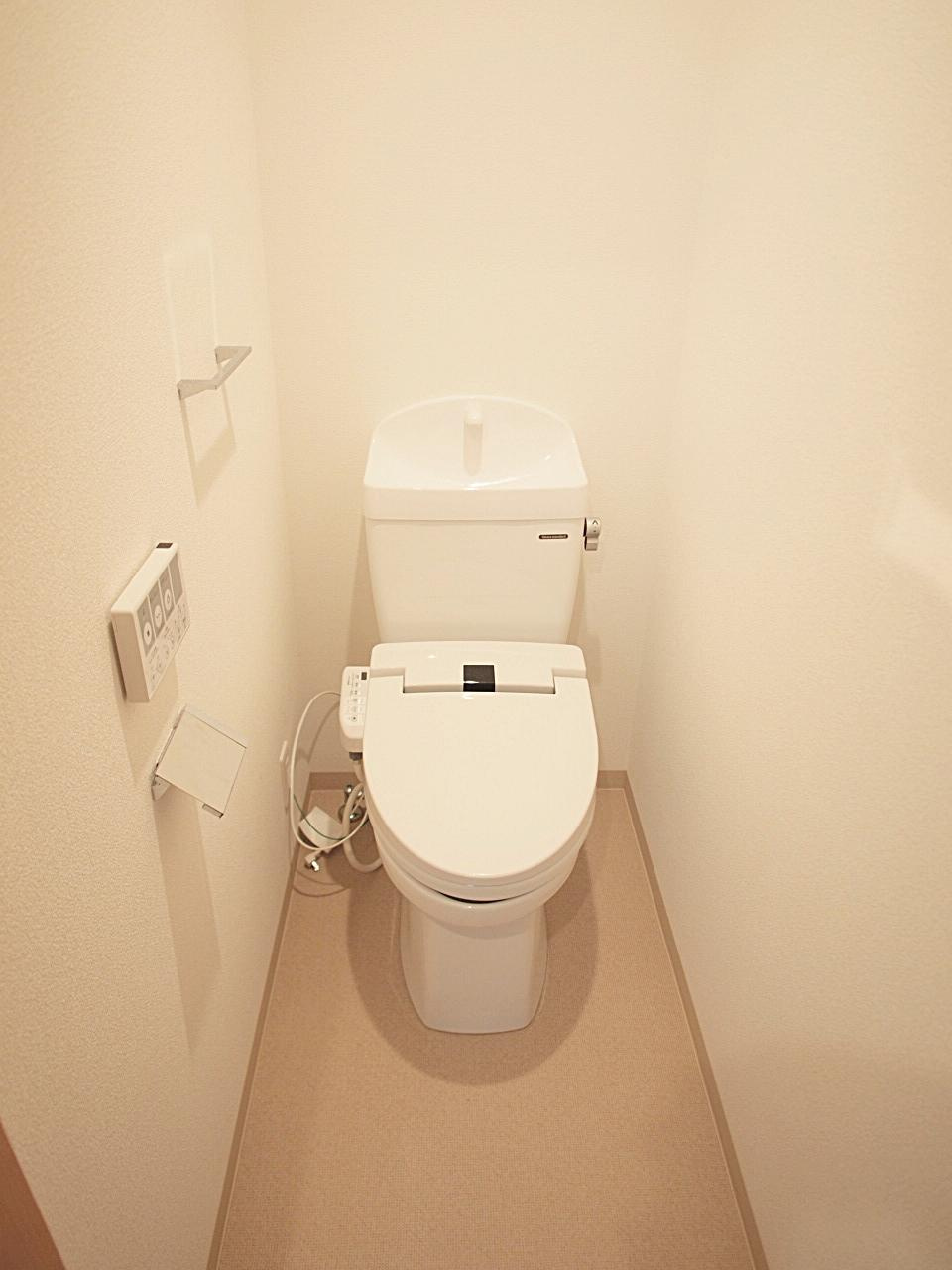 F maison AXIA8のトイレ