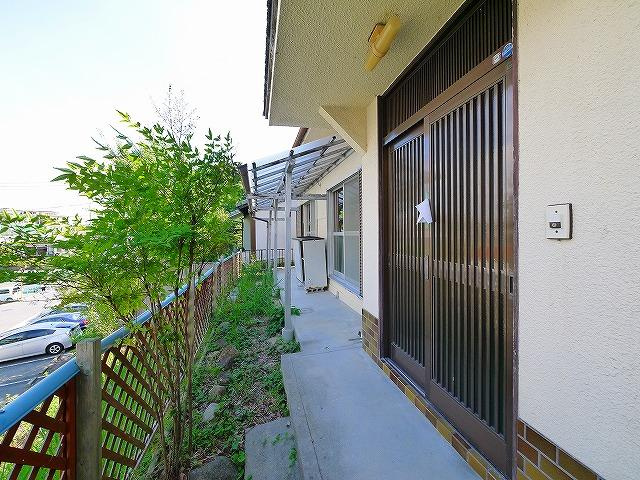 西松ケ丘平屋森田邸のエントランス