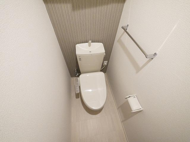 ファイブスターのトイレ|落ち着いた色調のトイレです