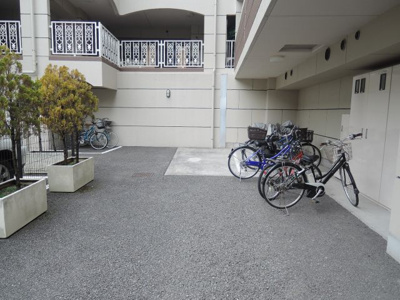 【その他共用部分】 | グランシティレイディアント横濱四季の森公園 | 駐輪場