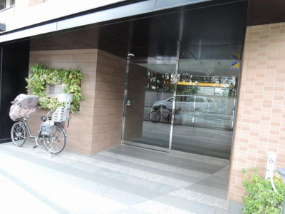 【エントランス】 | ウィルローズ元住吉 | 東急東横線「元住吉」駅徒歩20分！JR南武線「武蔵中原」駅徒歩16分の2線2駅利用可能！