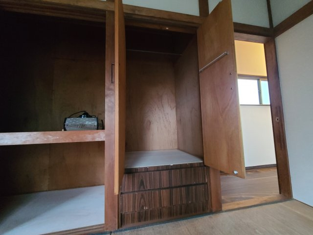 弓渡貸家の収納