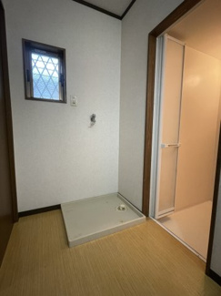 【洗面所】 | コーポスタートⅢ | 洗濯機置き場
