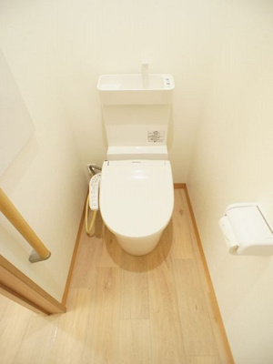 【トイレ】 | IKコープテナント | 温水洗浄暖房便座機能付きです♪