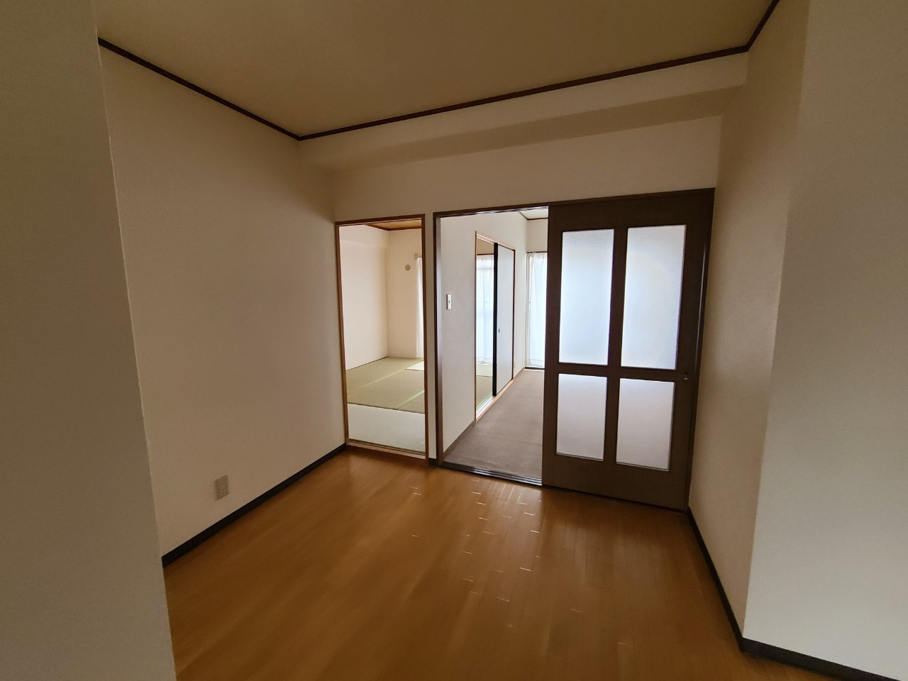 アミティヤスダの居間・リビング|アミティヤスダ