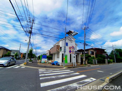 【前面道路含む現地写真】 | 伊奈町栄4丁目/新築分譲住宅全1棟