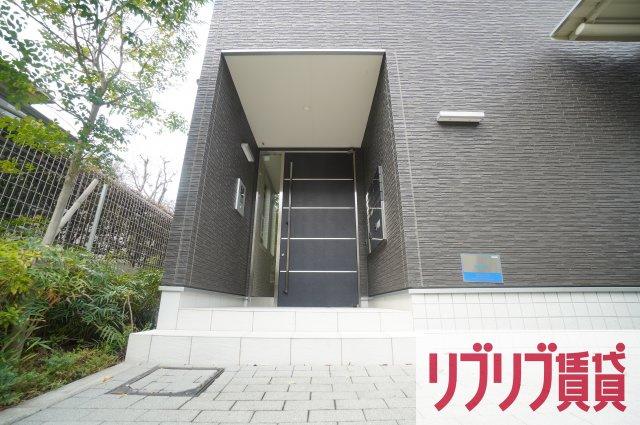 マルベリー千葉寺のエントランス