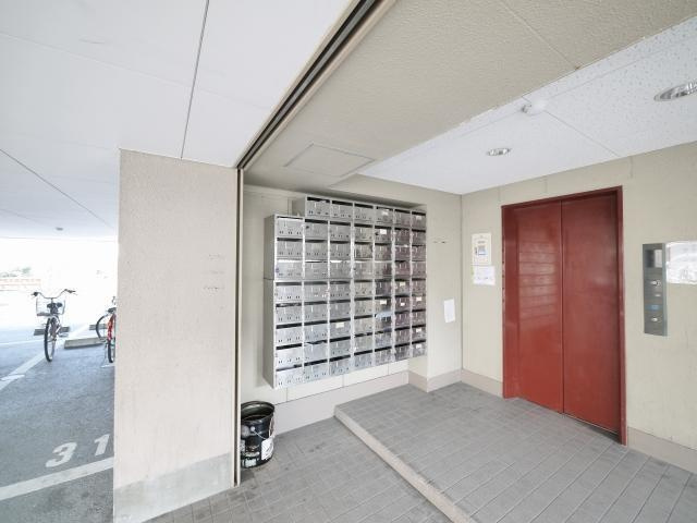新大宮シティ・パルのその他共用部分|共用階段です
