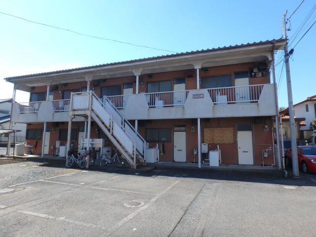 白金荘Ｂ棟の外観