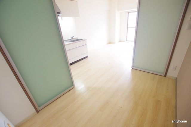 フェニックスコート　仲介手数料無料の寝室