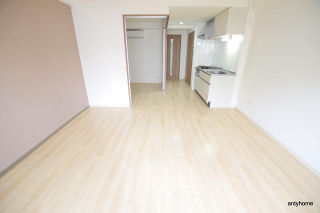 フェニックスコート　仲介手数料無料の寝室