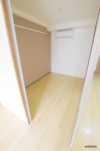 フェニックスコート　仲介手数料無料の寝室