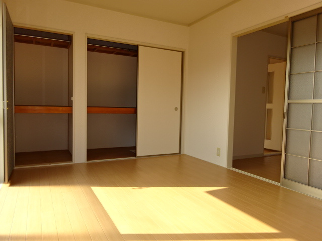 サンライン川入Ｂの洋室
