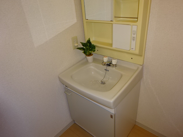 サンライン川入Ｂの独立洗面台