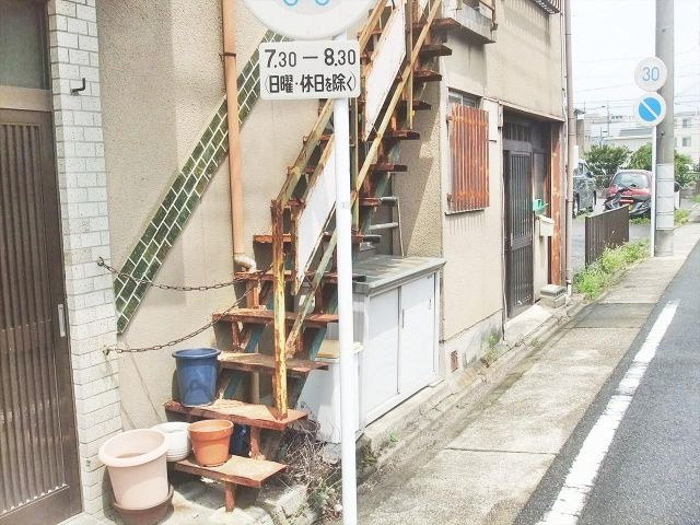 十六町戸建貸家の外観
