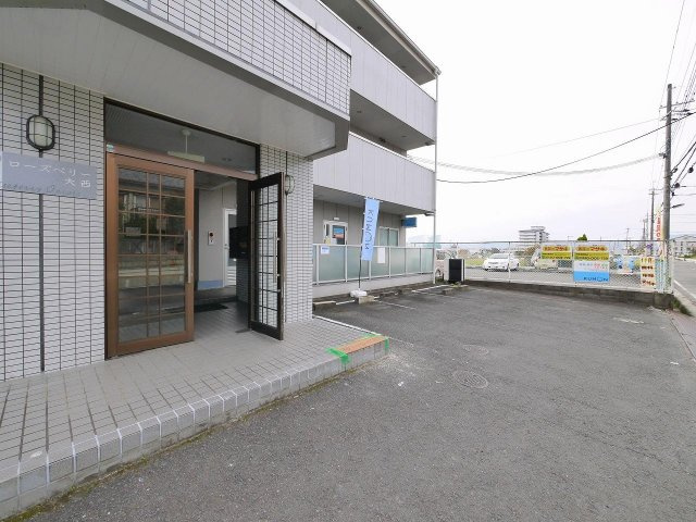 ローズベリー大西のエントランス|エントランスです