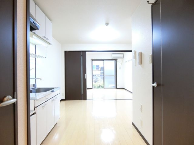 フジパレス草尾の居間・リビング