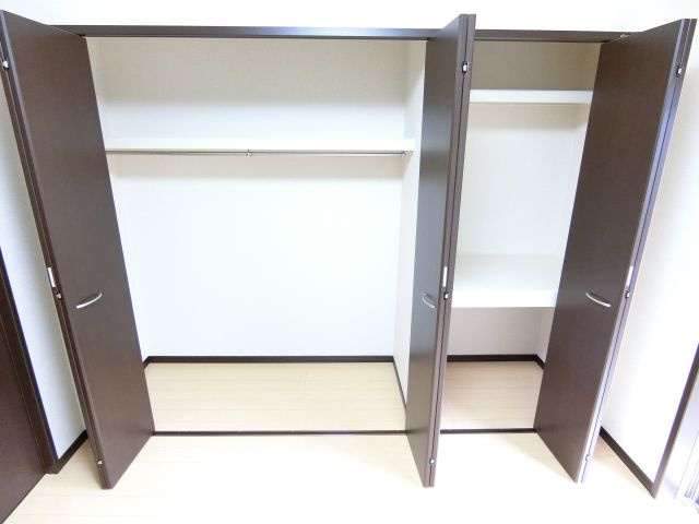 フジパレス草尾の収納