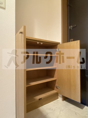 コルティーレ緑ヶ丘の玄関