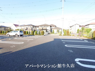 【駐車場】
