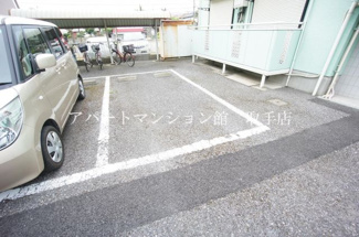 【駐車場】