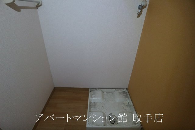ユニ・ササキの設備