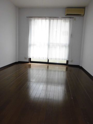  | ラ・ベルメイゾン