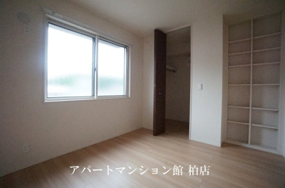 【洋室】 | ヴェルデ大島田