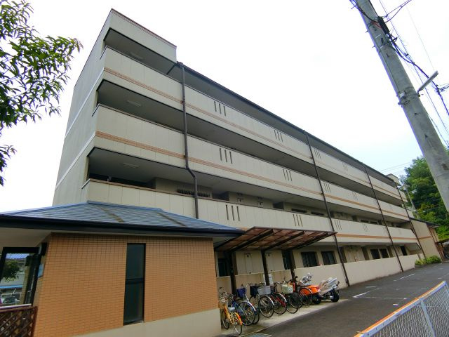 日吉マンションの外観