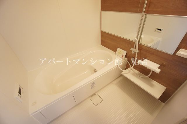 ヴェルデ大島田の浴室