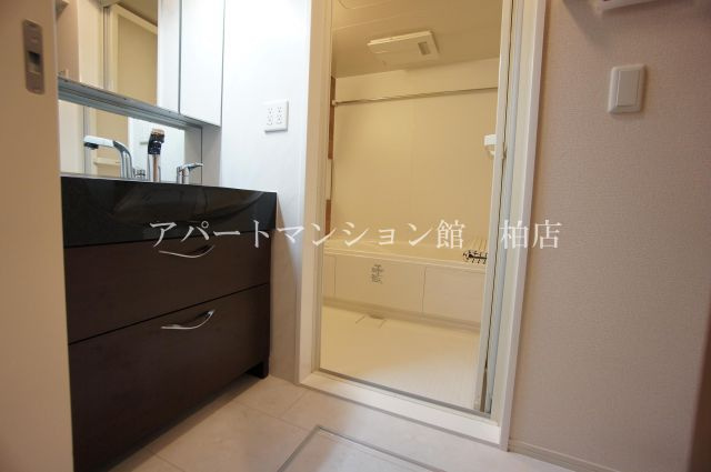 ヴェルデ大島田の洗面所