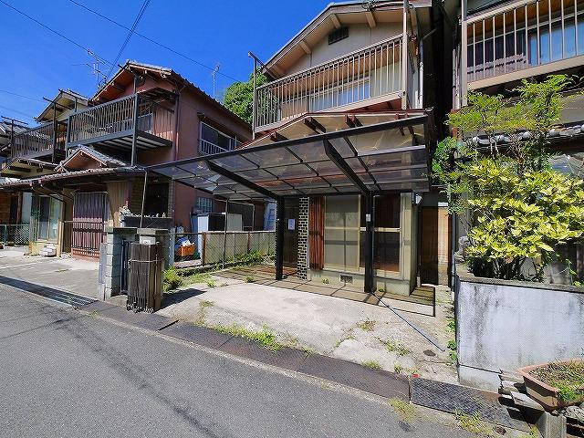壱分町貸家（1507-12）の駐車場|駐車場があります