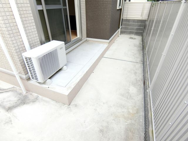 セジュール寺池台のバルコニー