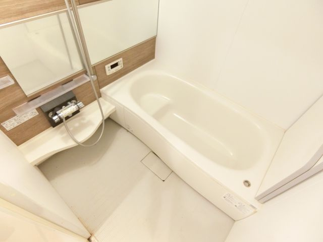 セジュール寺池台の浴室