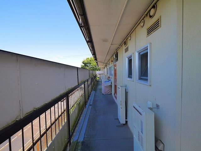 寺本ハイツAのエントランス