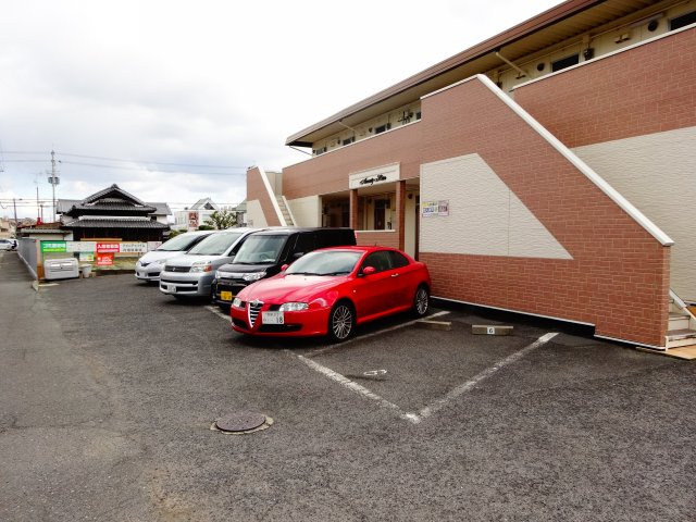 アメニティハイムの駐車場