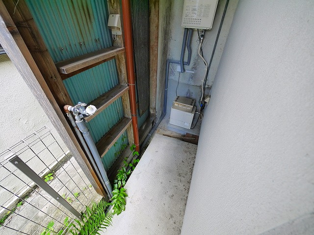 六条七番住宅のその他