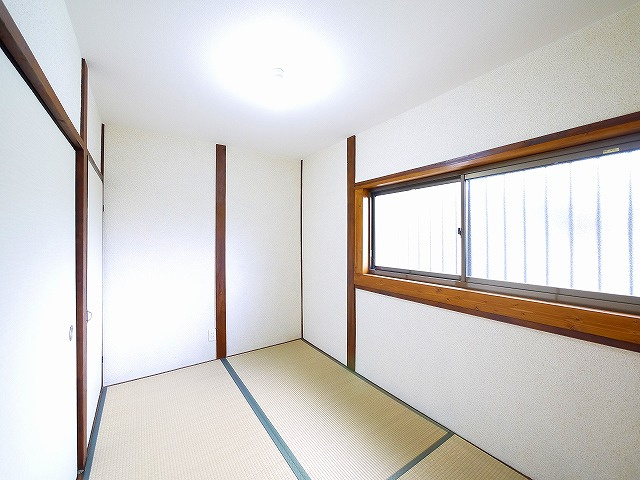 六条七番住宅の和室|きれいな和室です