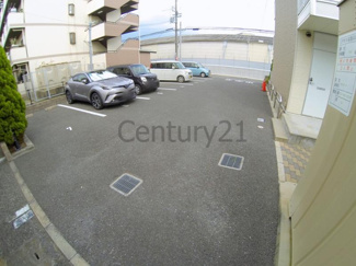 【駐車場】