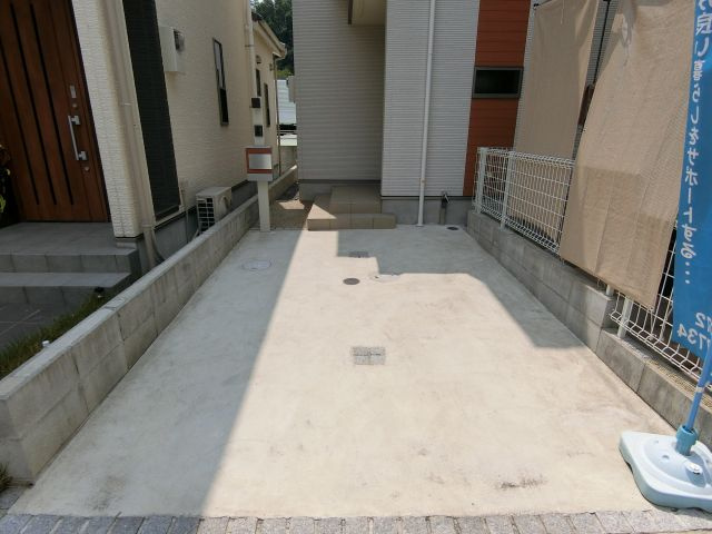 原町戸建のエントランス