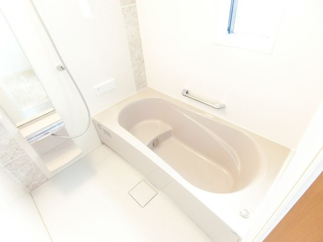 原町戸建の浴室