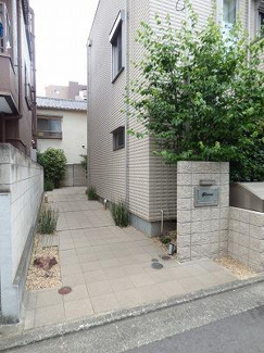 【エントランス】