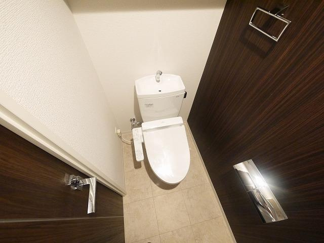幸court　nara　sanjoのトイレ|落ち着いた色調のトイレです